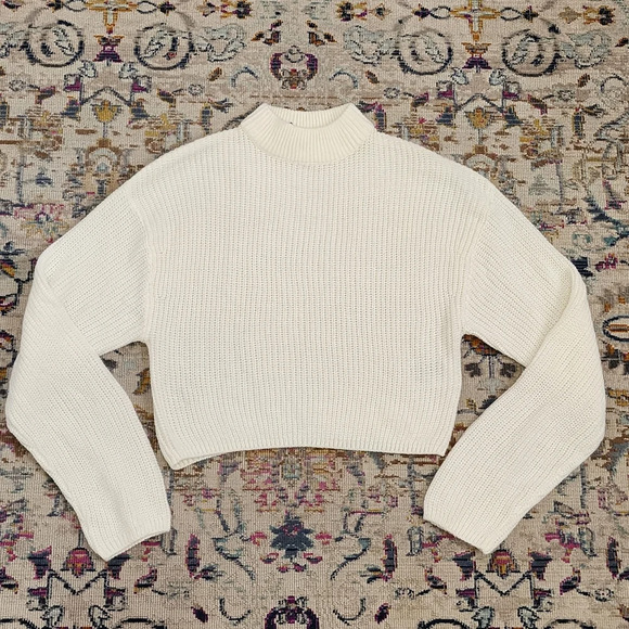 Divided Women's White Knit Pullover Cable Knit Sweater Cropped Mock Neck sz XS - Picture 1 of 11